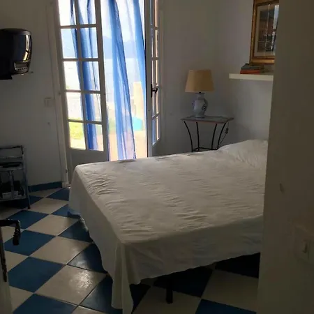 Boutique-maison Pieds Dans L'eau Casaglione