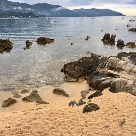 Boutique-maison Pieds Dans L'eau * Casaglione